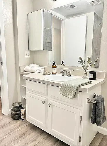 The Haven on 3rd — Photo 15