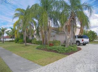 12821 Allendale Cir, Fort Myers, FL 33912