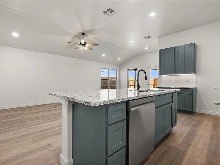 2617 Garland Ave — Photo 10