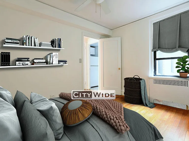 157 E 57th St #2D — Photo 5