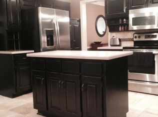 3901 NE Woodridge Dr, Lees Summit, MO 64064