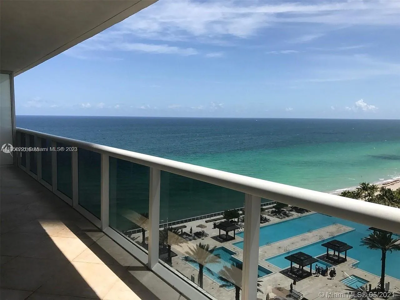 Beach Club Two — Photo 2
