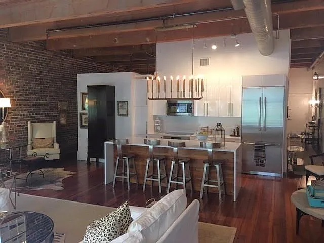 528 Baronne St #202 — Photo 4