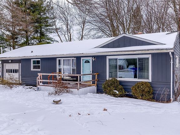 4th image of 619 Moore Rd