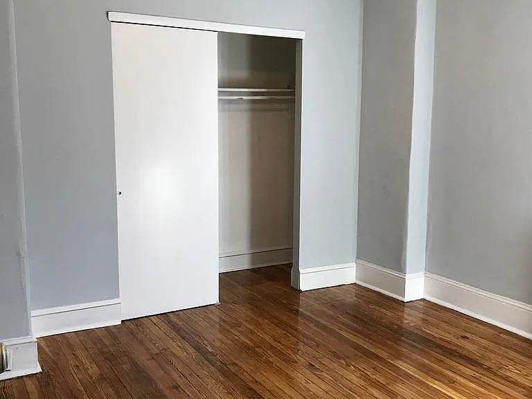 5132 Locust St — Photo 7