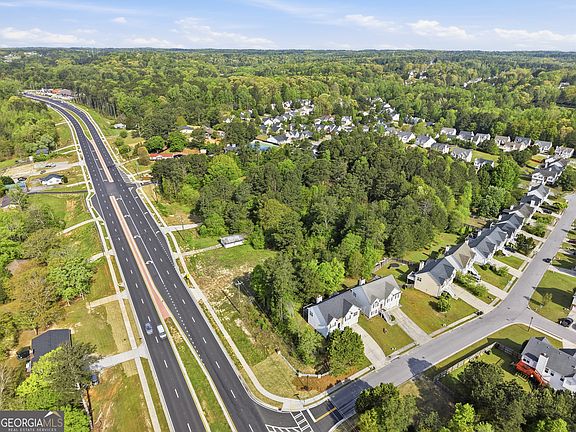3rd image of 4063 Macland Rd