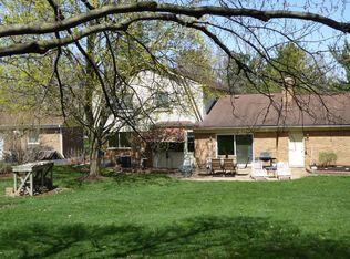 2741 Holyoke Ln, Ann Arbor, MI 48103