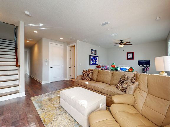 2nd image of 3215 W De Leon St #4