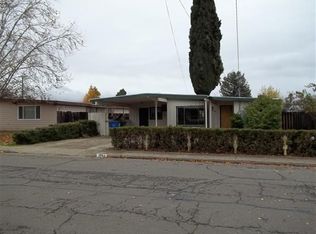 1549 Lockwood Dr, Ukiah, CA 95482