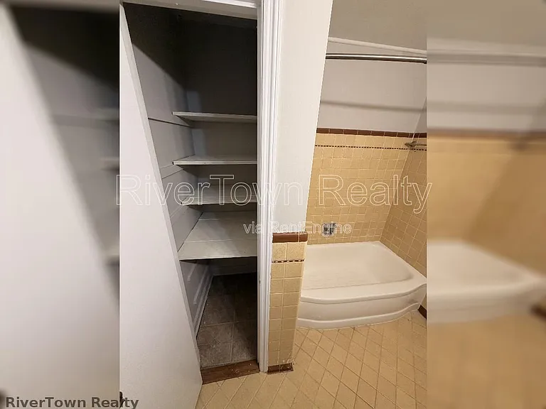 4573 Boyce Rd — Photo 11