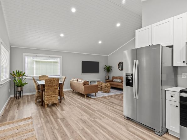122 Long Pond Loop