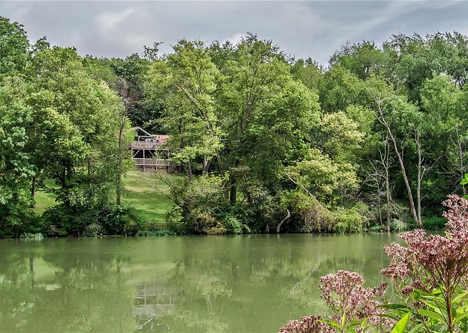 1st image of 1200 Evergreen Dr
