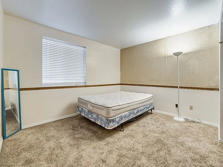 724 W 1720 N #102 — Photo 7