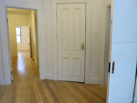 Rented by MNS | media 32