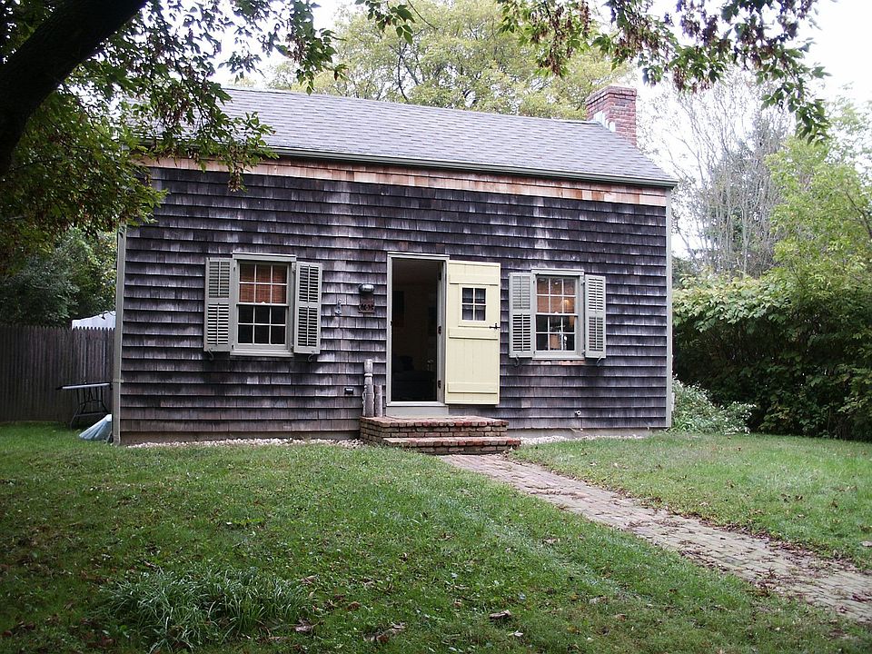 1st image of 84 Sag Harbor Tpke