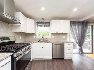 13 Westgate Rd, Framingham, MA 01701