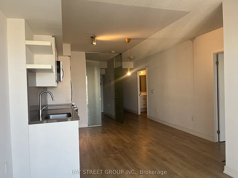 50 Wellesley St E #2906 — Photo 7