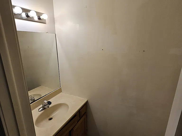 1311 S Rogers St #A — Photo 13