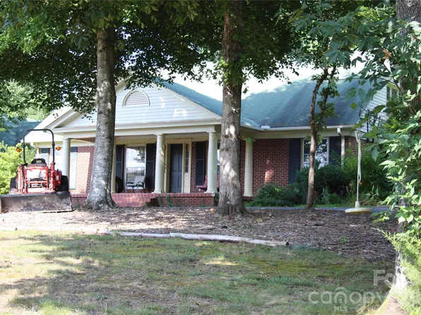 571 Piedmont Rd, Rutherfordton, NC 28139