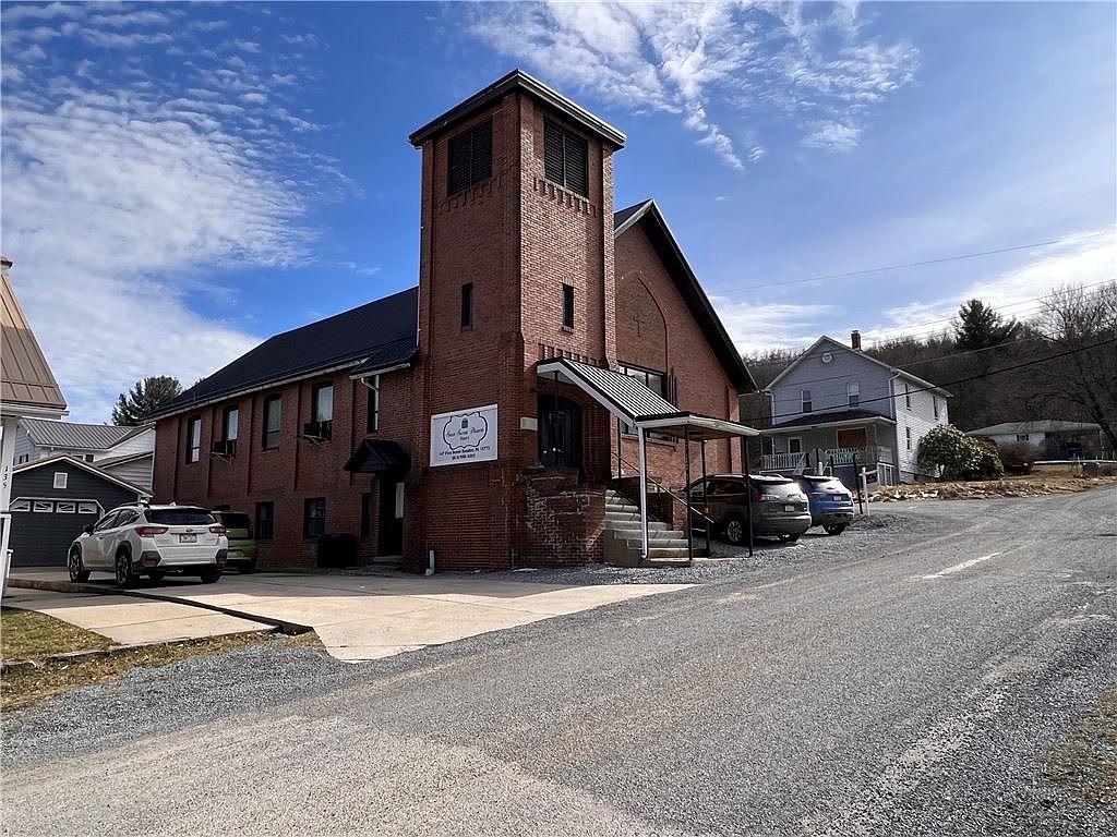 147 1st St, Colver, PA 15927 Zillow