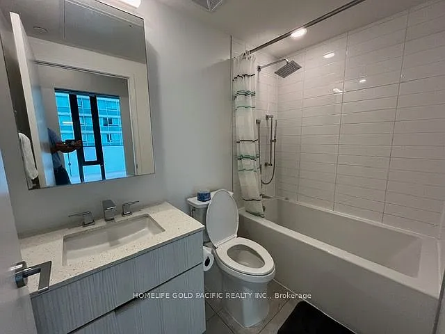 25 Richmond St E #611 — Photo 14