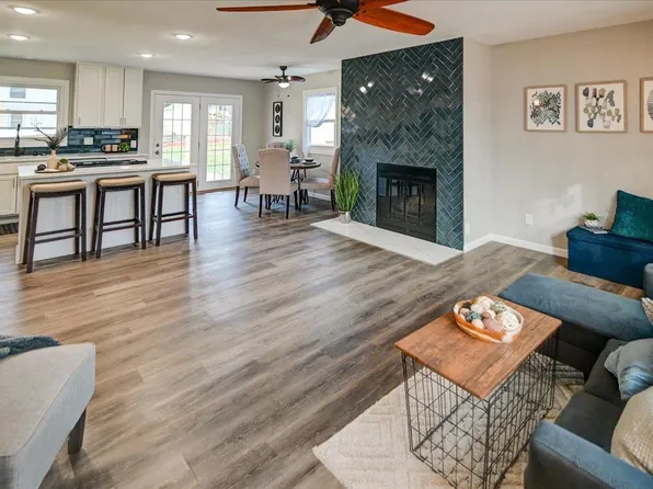 10 Ammerman Circle, Madison, WI 53716