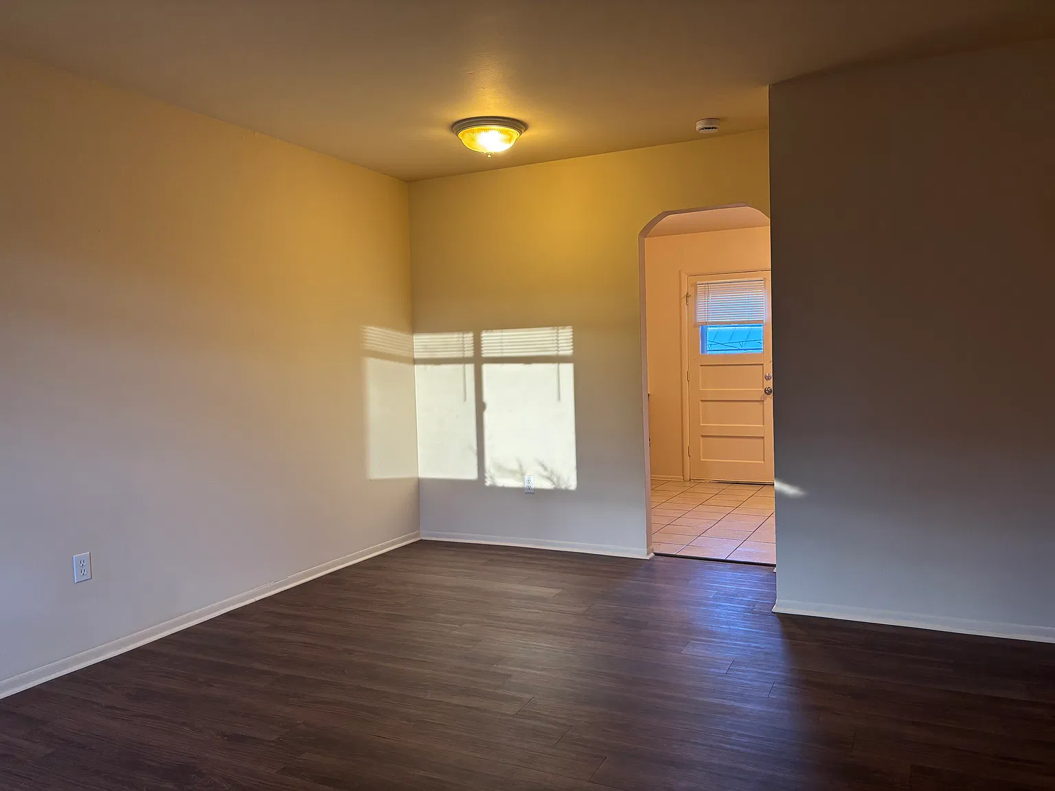2 bed, 860 sqft, $1,495 — Photo 2