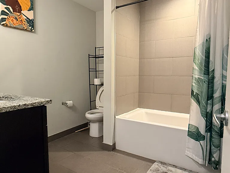 1328 N Howard St — Photo 13