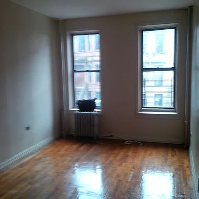 Rented by Tribeca Realty LLC | media 6