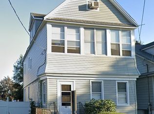 25 W 15th St, Linden, NJ 07036