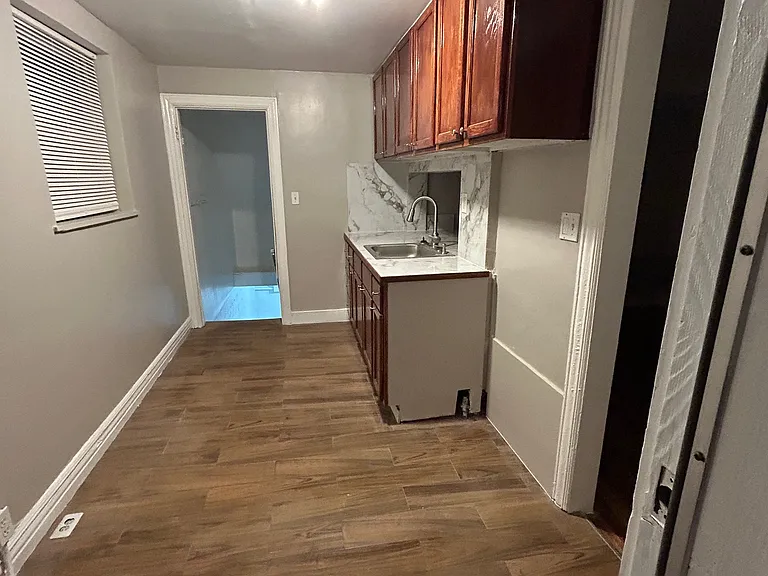 290 Liberty St #13 — Photo 4