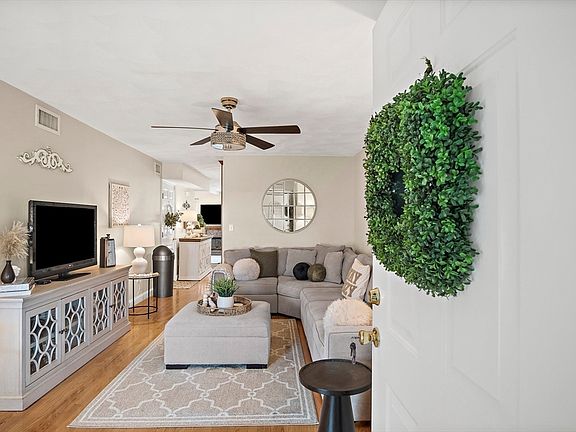 4th image of 65 Asti Ave #1