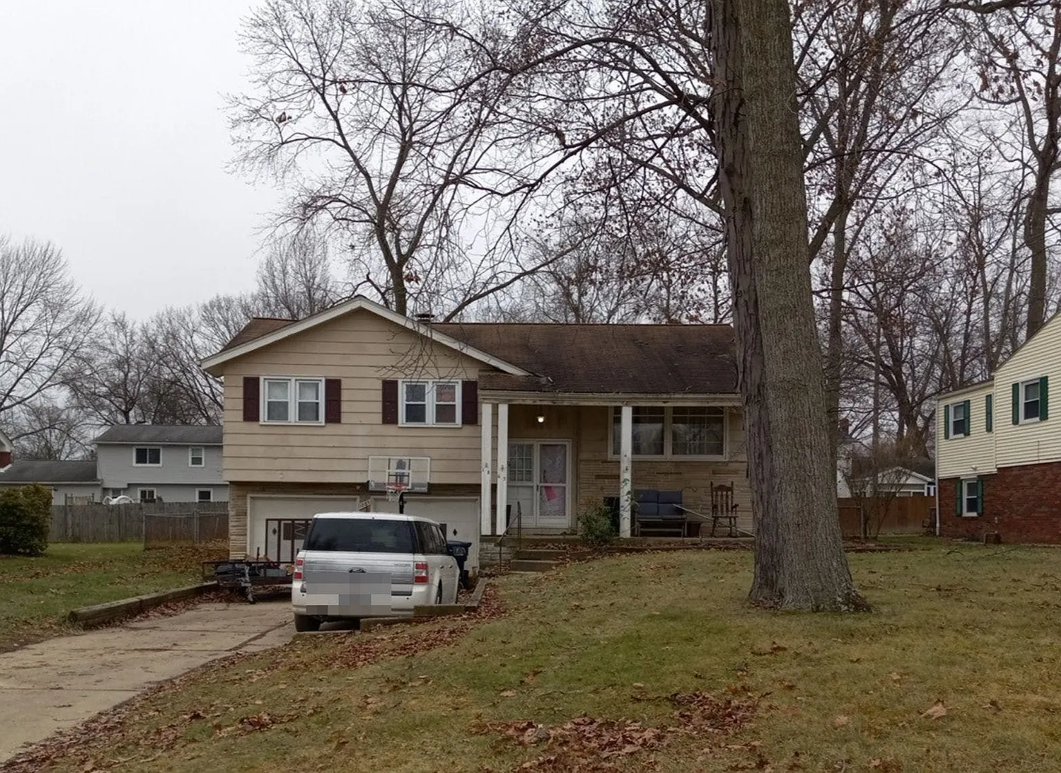 1863 Lancaster Dr photo 1