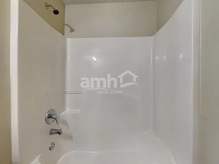 1124 Stepping Stone Ln — Photo 17
