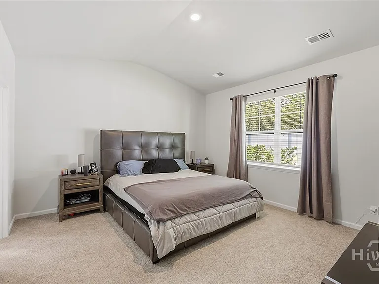 152 Holloway Hl — Photo 17