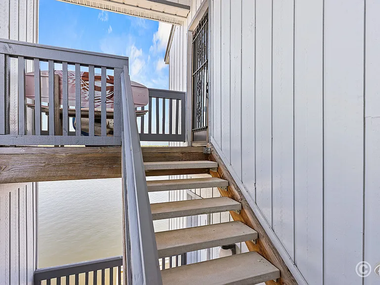 821 Bahia Del Sol Dr #B — Photo 25