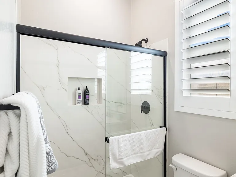 1725 E Questa Dr — Photo 45