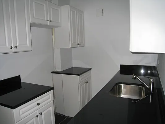 Rented by Platinum Brokerage Group, LLC | media 2