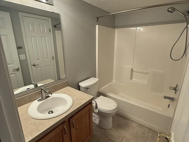 1518 Legend Trail Dr #B — Photo 14