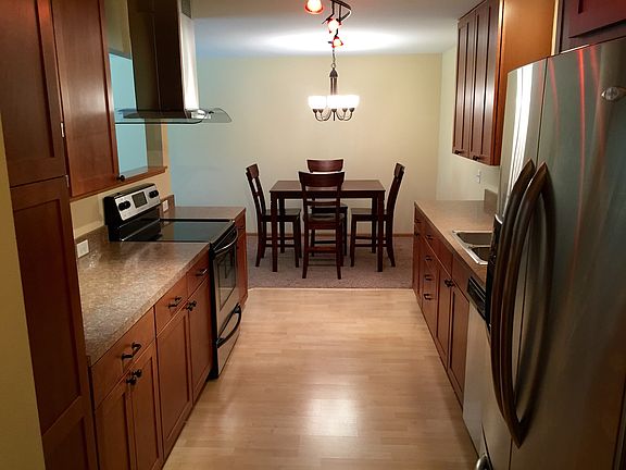 3rd image of 4380 Parklawn Ave APT 204