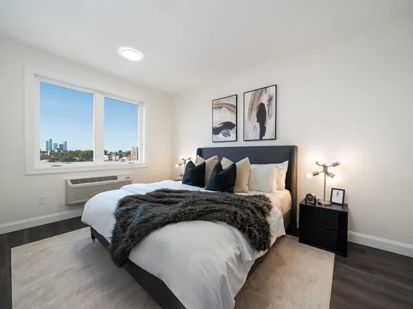 517 7th St #3C, Union City, NJ 07087