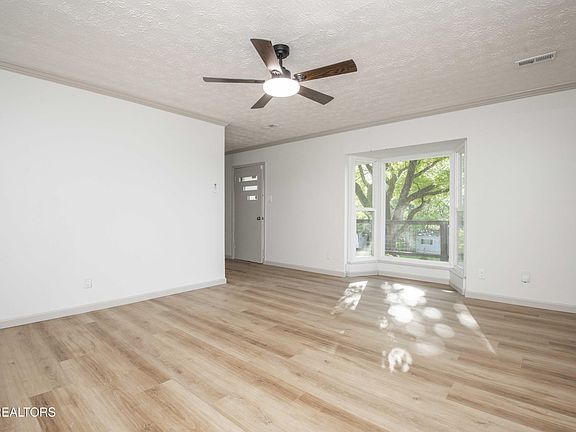 5th image of 406 McConkey St
