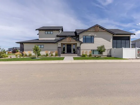 648 W Sixmile Cres S, Lethbridge, AB T1K 8G4