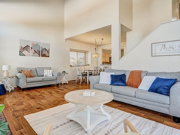 Plenty of seating in the living room!