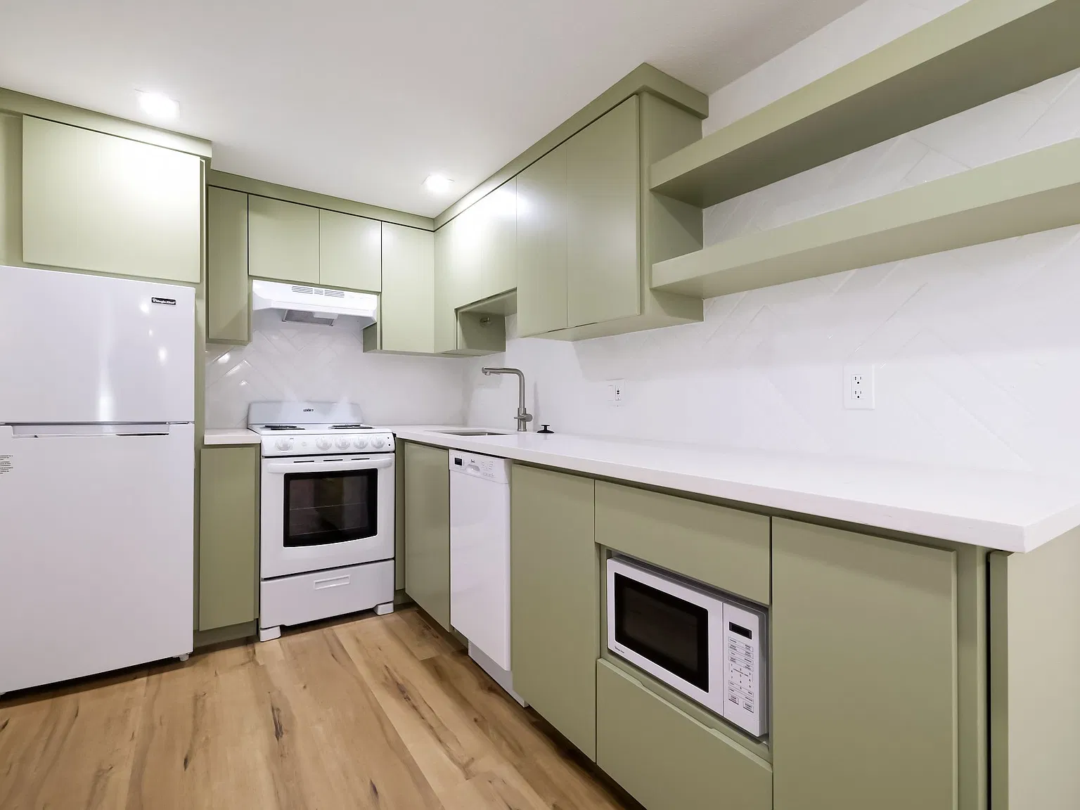 3230 N 66th Pl — Photo 3