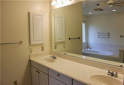 5th image of 317 N Mechanic St #1