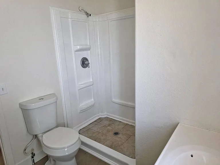 515 River Rd #17 — Photo 8