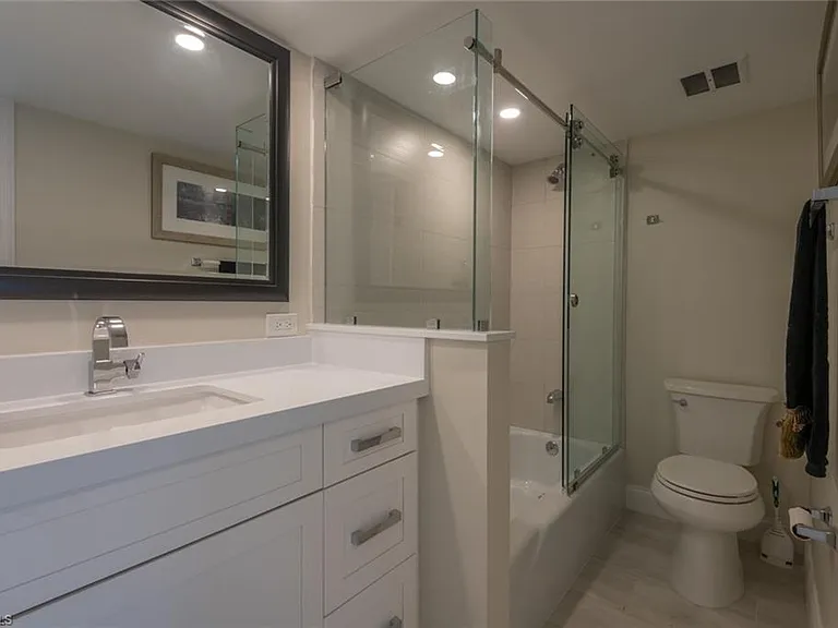 700 Bentwater Cir #104 — Photo 31