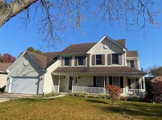 2170 Jordan Ln, Elgin, IL 60123