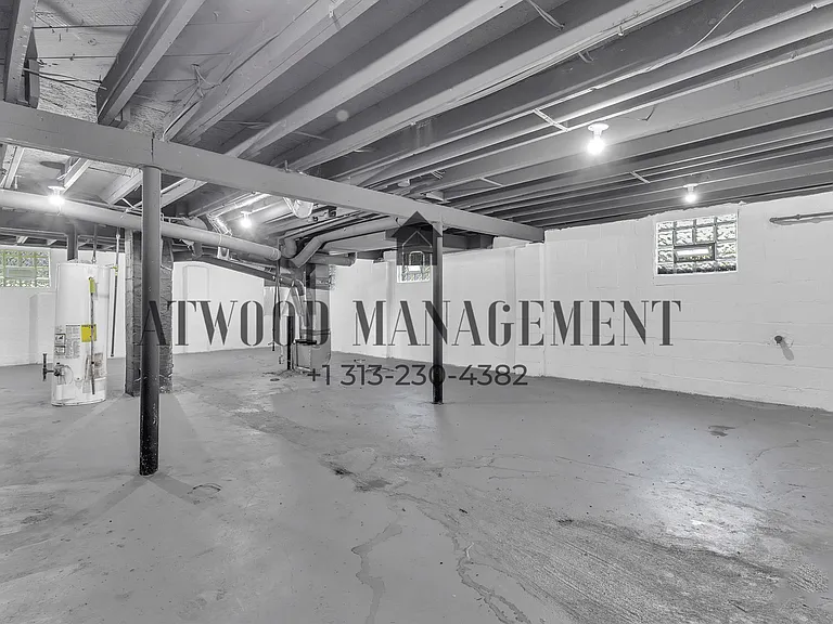 21345 Bennett St — Photo 16